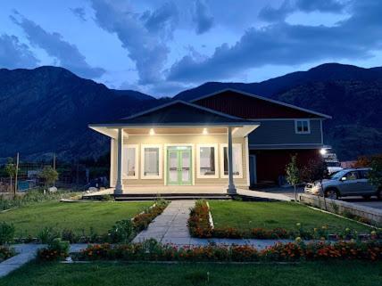 Orchard View Motel Keremeos Екстер'єр фото